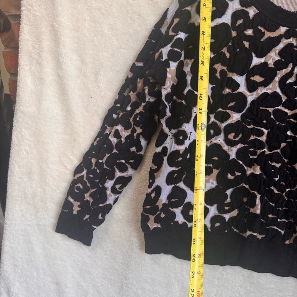 Vince Camuto Leopard Oversized Sweater Textured Animal Print Crew Top Neutral L - Picture 15 of 15